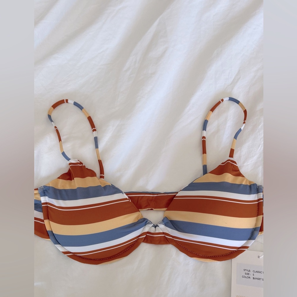 NWT Mai Deluxe Classic Top - Sunset Stripe (Size Small)